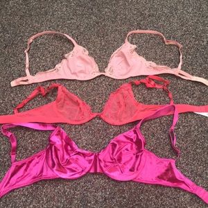 VTG Victoria’s Secret bras